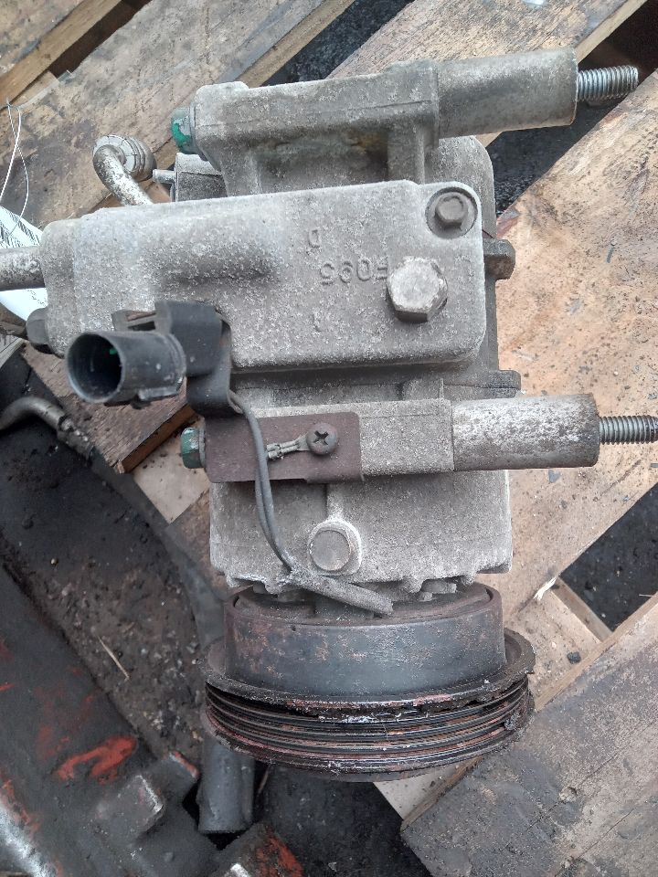 2011 KIA RIO 4cyl Gasoline 1.6 DOHC AC COMPRESSOR - 354528