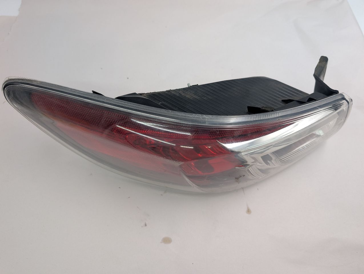 2010 MAZDA 3 4cyl Gasoline 2.0 Left TAIL LAMP - 354893 — photo 3