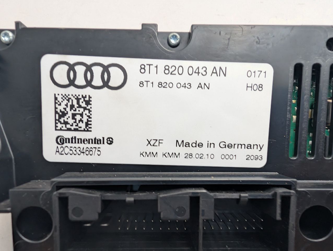 2010 AUDI A4 4cyl Gasoline Turbo 2.0 TEMP CONTROL - 355014 — photo 3