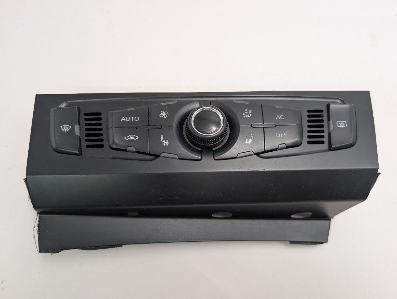 2012 AUDI A5 4cyl Gasoline Turbo 2.0 TEMP CONTROL - 355347 — photo 2
