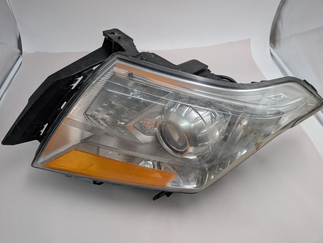 2014 CADILLAC SRX 6 Cyl Gasoline 3.6 DI Left HEADLAMP ASSEMBLY - 355357 — photo 2