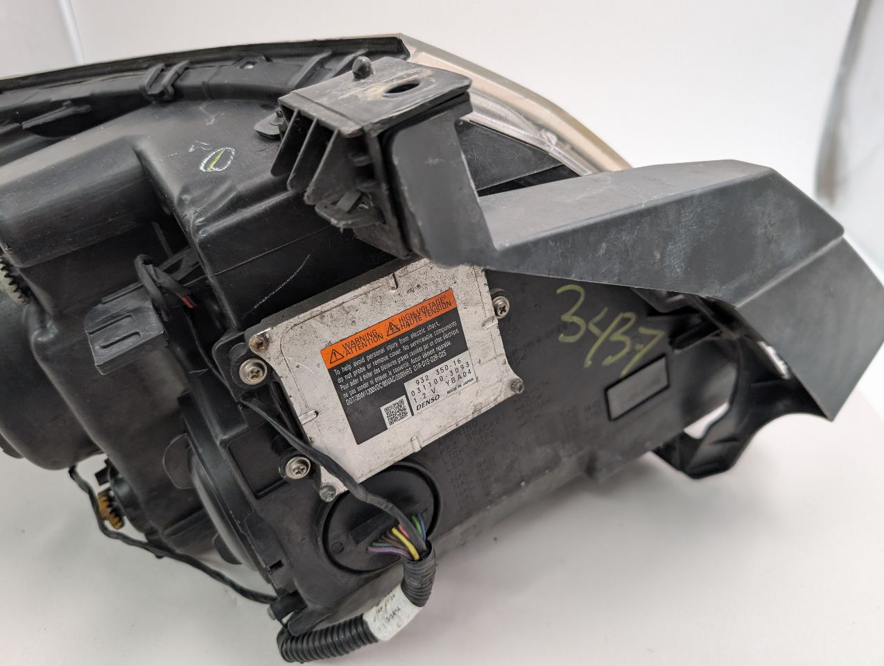 2014 CADILLAC SRX 6 Cyl Gasoline 3.6 DI Left HEADLAMP ASSEMBLY - 355357 — photo 5