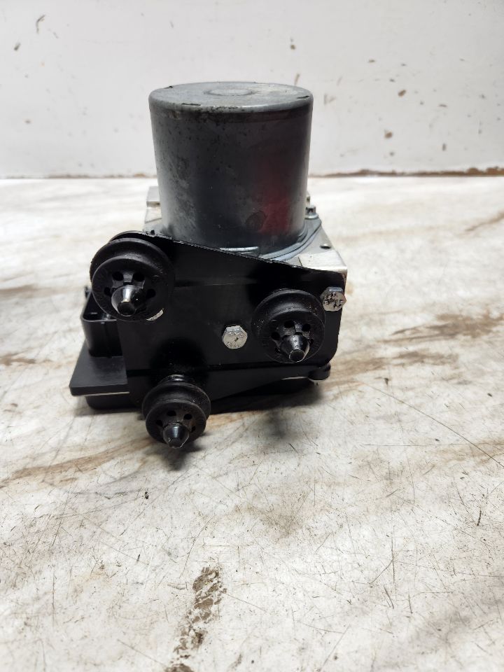 2017 AUDI Q5 4cyl Gasoline Turbo 2.0 Anti-lock Brake Pts - 355476 — photo 6