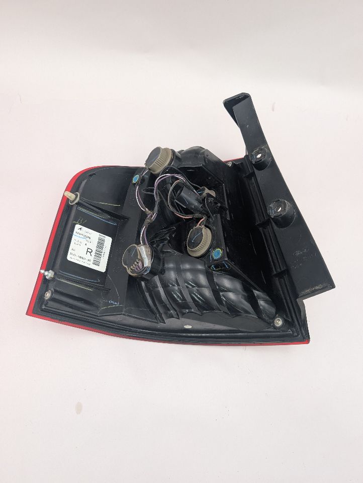 2011 FORD EDGE 6cyl Gasoline 3.5 Right TAIL LAMP - 355607 — photo 2