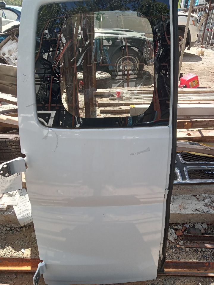 2016 NISSAN NV200 2.0L 4cyl Gasoline VVT Left Dr Assm, Rear Back - 355609