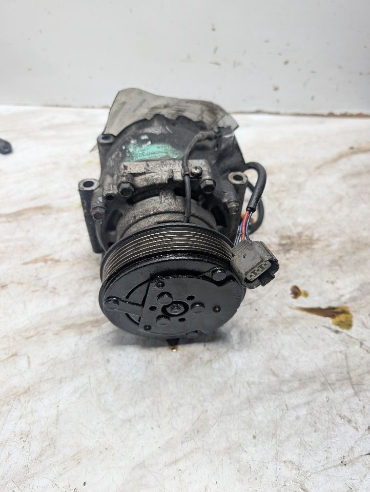 2004 HONDA CIVIC 4cyl Gasoline 1.7 AC COMPRESSOR - 355685 — photo 1