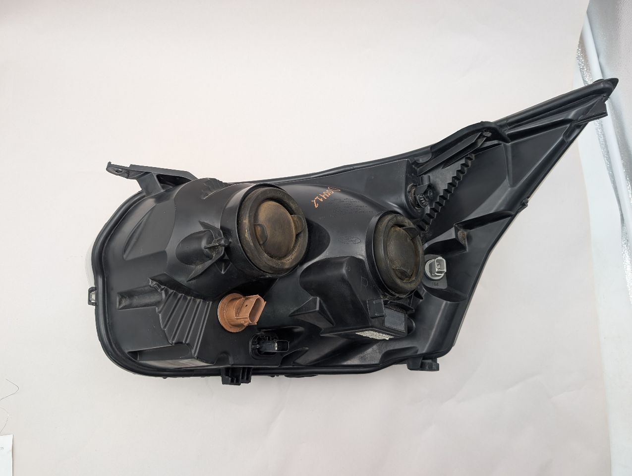 2016 FORD TRANSIT 250 3.7L 6cyl Gasoline VVT Right HEADLAMP ASSEMBLY - 355708 — photo 2