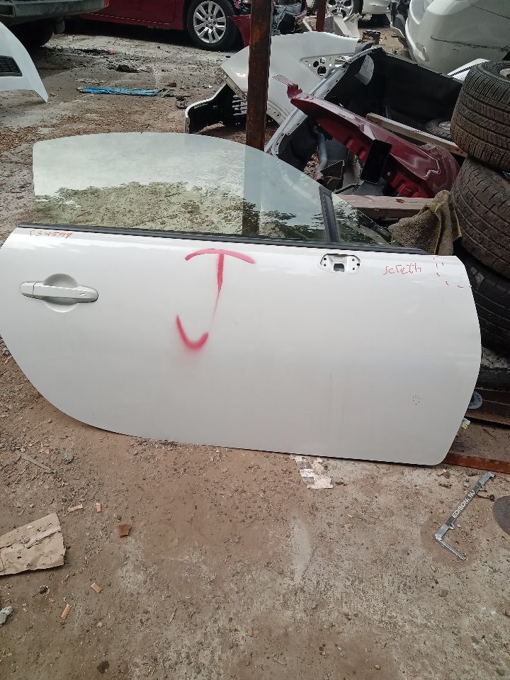 2025 TOYOTA GR86 DOOR ASSEMBLY, FR - 355745 — photo 1