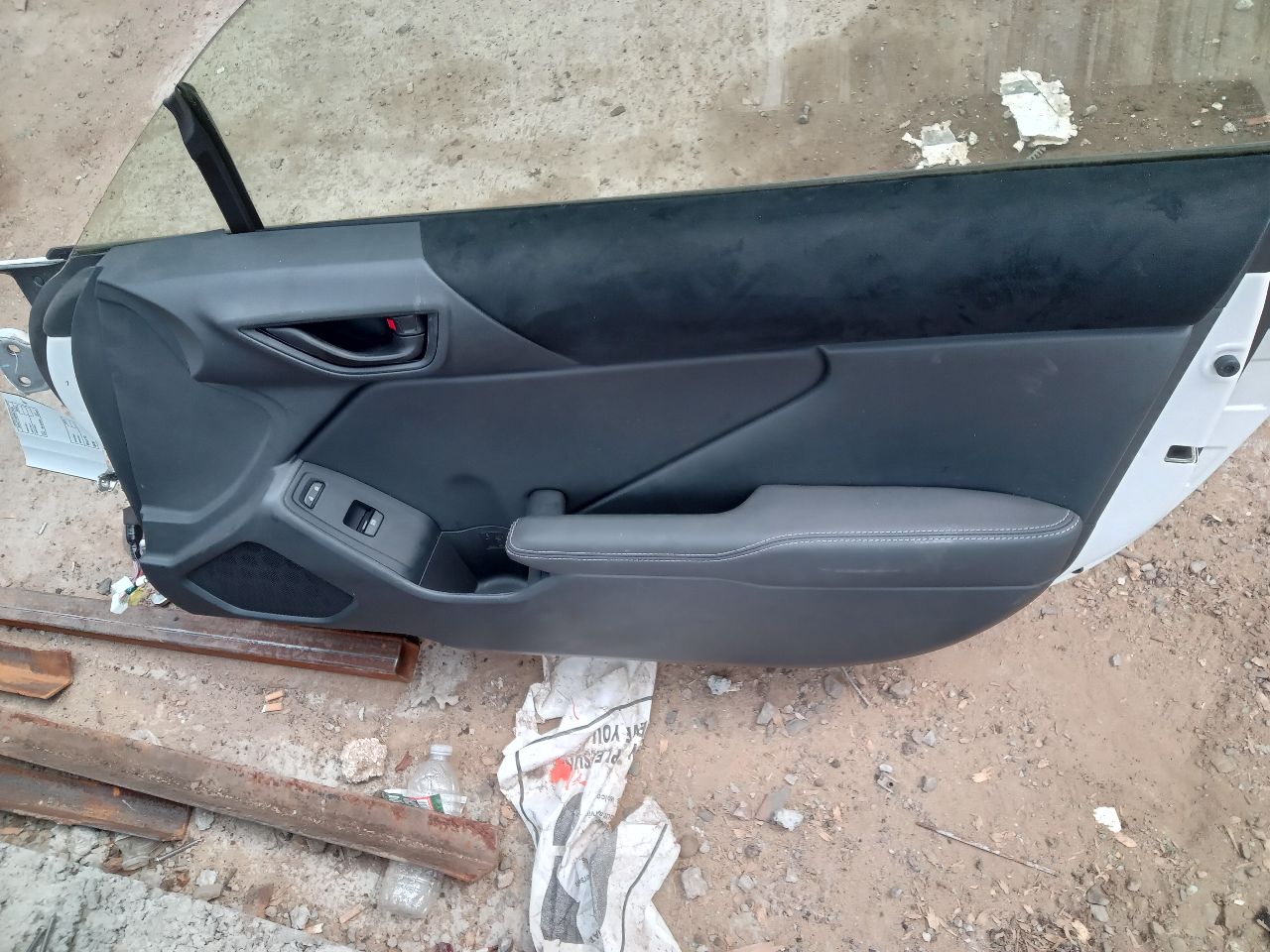 2025 TOYOTA GR86 DOOR ASSEMBLY, FR - 355745 — photo 4