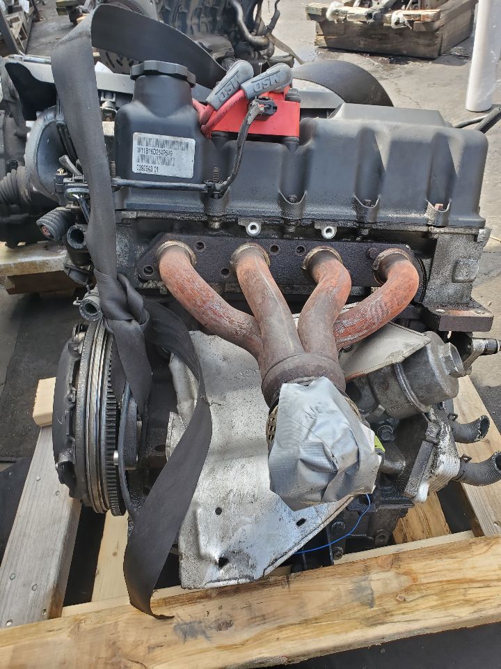 2006 MINI COOPER COOPER 4cyl Supercharged 1.6 ENGINE ASSEMBLY - 356442 — photo 2