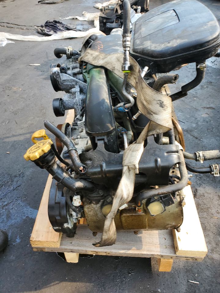 2012 SUBARU LEGACY 4cyl Gasoline 2.5 ENGINE ASSEMBLY - 356519 — photo 4