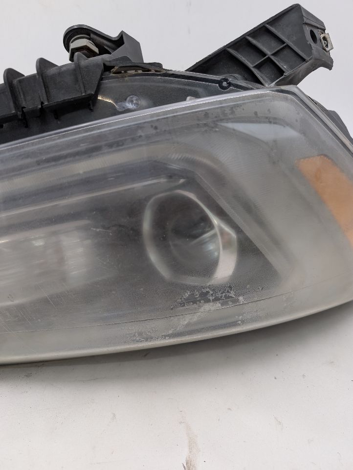 2015 GMC ACADIA 6cyl Gasoline 3.6 Right HEADLAMP ASSEMBLY - 357043 — photo 2