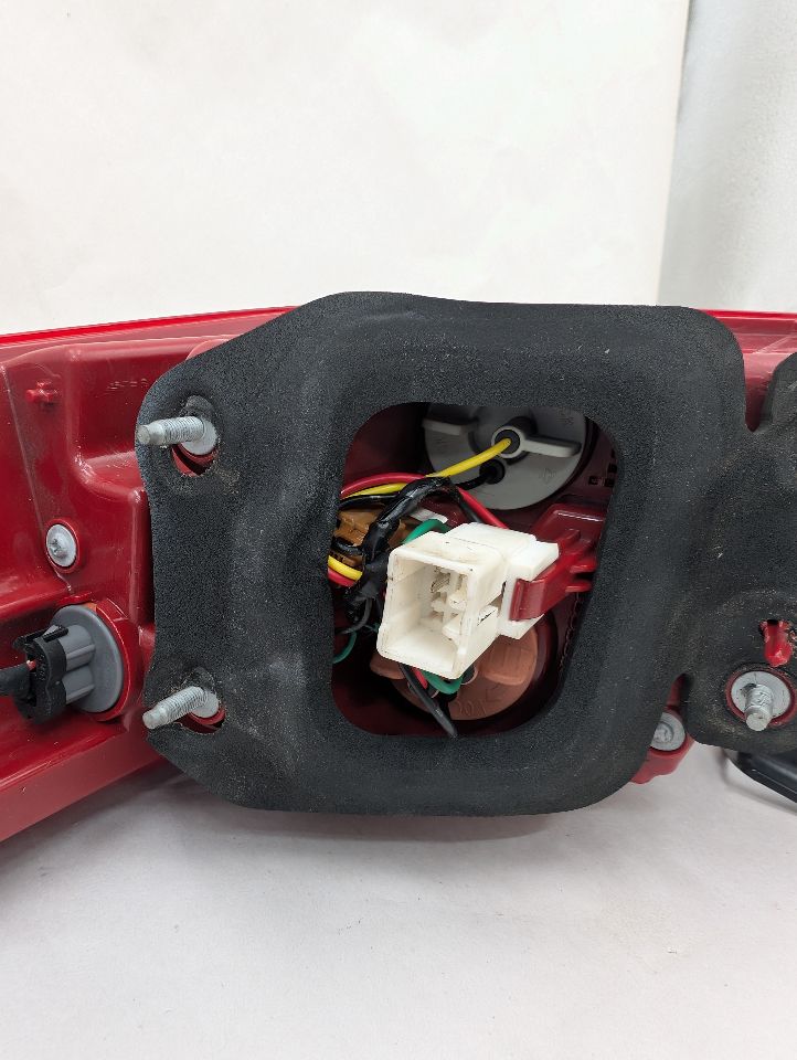 2016 KIA OPTIMA 4cyl Gasoline 2.4 Left TAIL LAMP - 357080 — photo 5