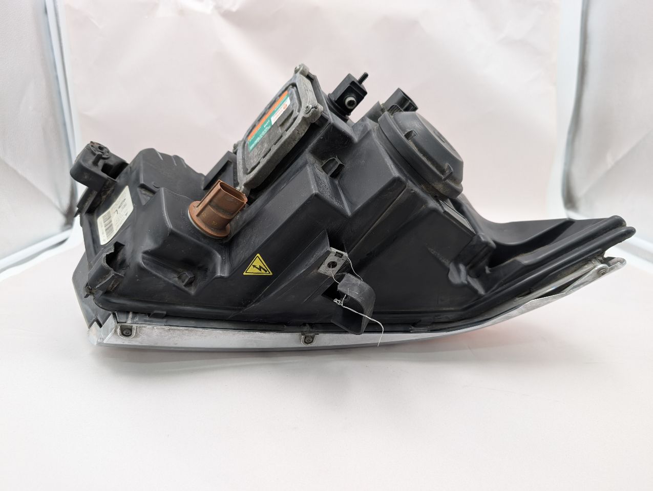 2011 FORD EDGE 6cyl Gasoline 3.5 Left HEADLAMP ASSEMBLY - 357085 — photo 3