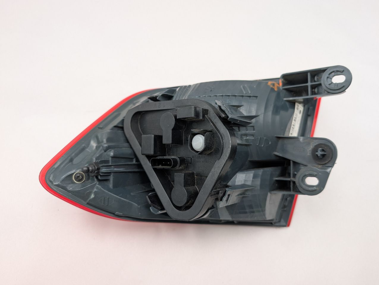 2012 BMW 328i 4cyl Gasoline Turbo 2.0 Left TAIL LAMP - 357102 — photo 3