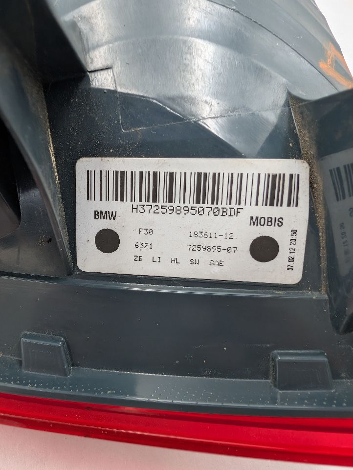 2012 BMW 328i 4cyl Gasoline Turbo 2.0 Left TAIL LAMP - 357102 — photo 6