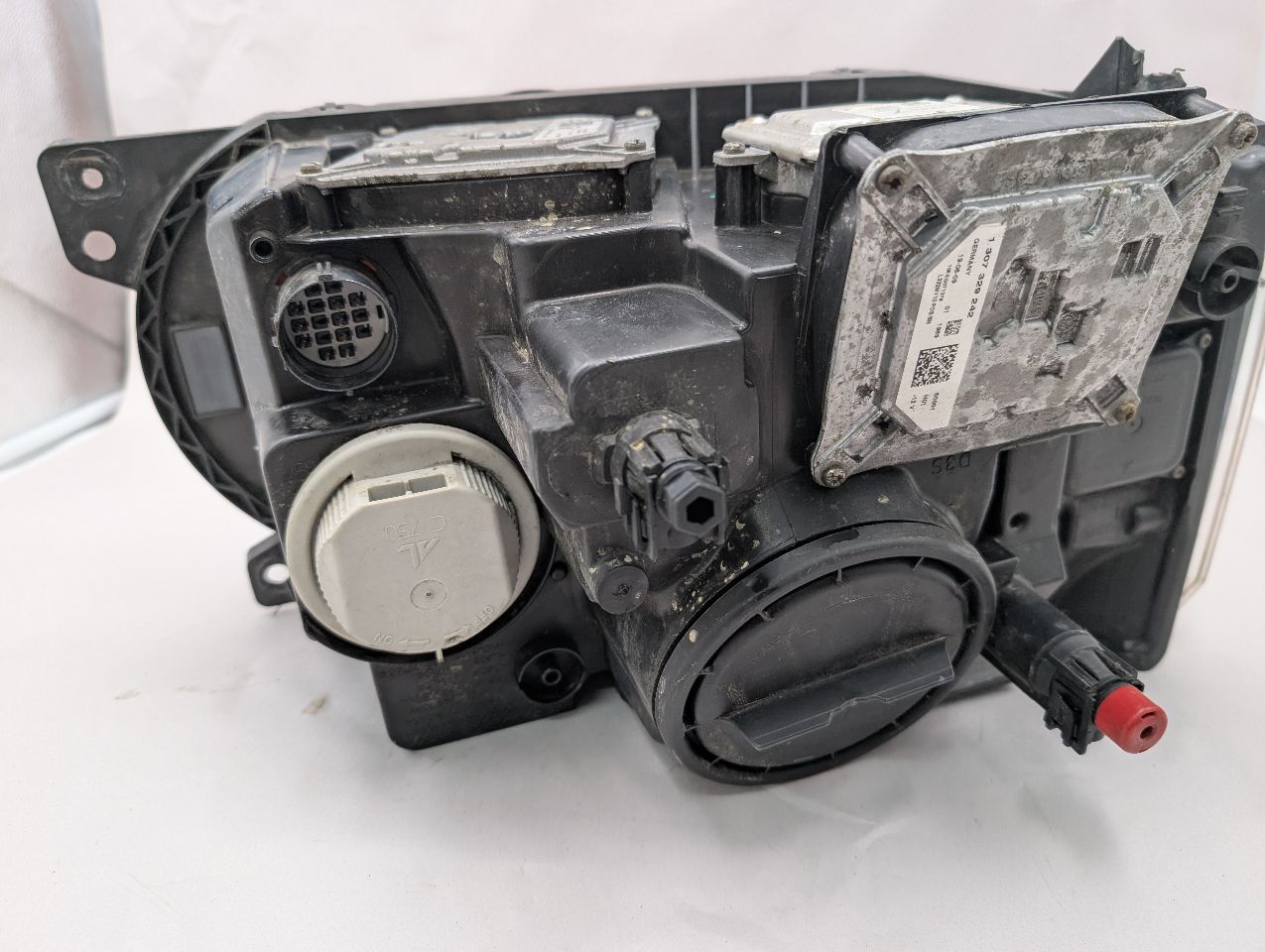 2010 LAND ROVER RANGE ROVER 8cyl Gasoline 5.0 Left HEADLAMP ASSEMBLY - 357117 — photo 5