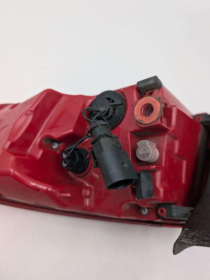 2014 AUDI S4 Left TAIL LAMP - 357120 — photo 5