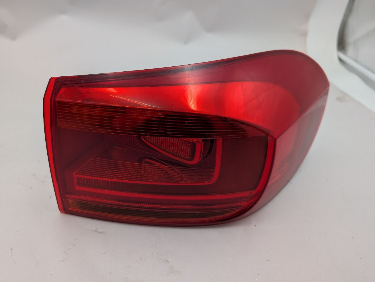 2012 VOLKSWAGEN TIGUAN 4cyl Gasoline Turbo 2.0 Right TAIL LAMP - 357223
