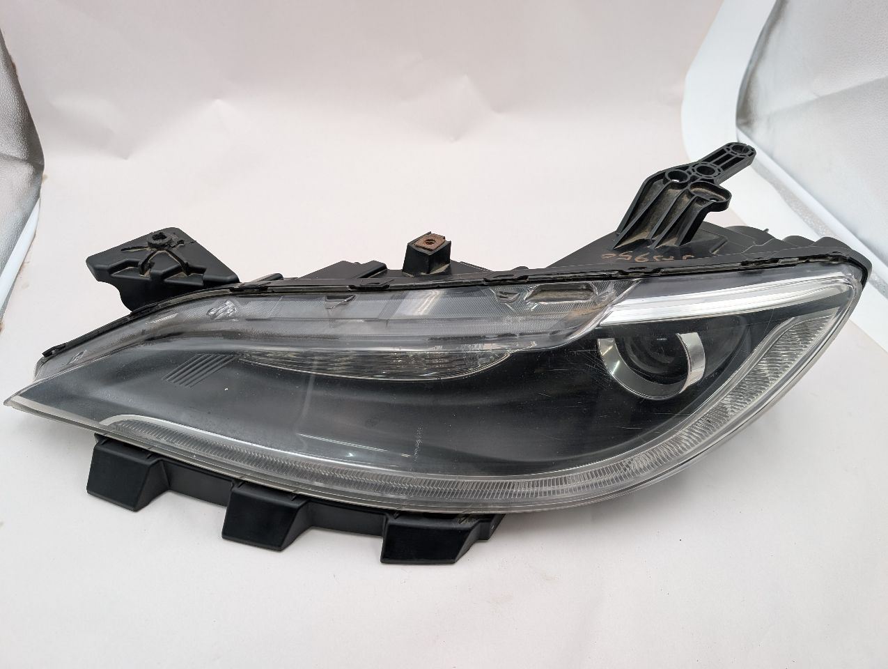 2015 CHRYSLER 200 6 cyl Gas Flex Fuel 3.6 Left HEADLAMP ASSEMBLY - 357236