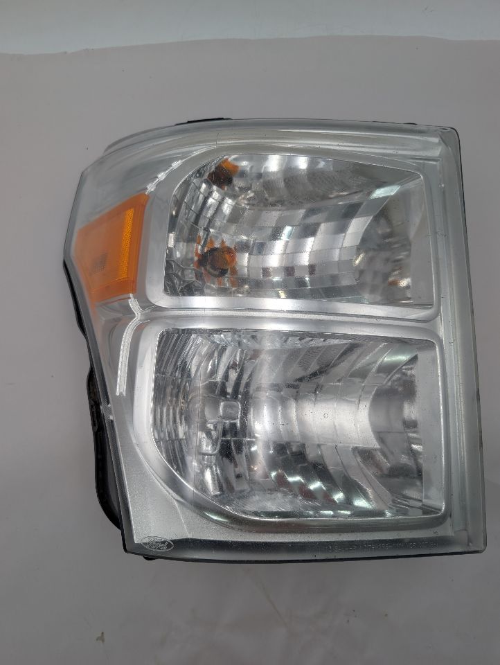 2012 FORD F250SD PICKUP 8cyl Gasoline 6.2 FLEX Right HEADLAMP ASSEMBLY - 357292
