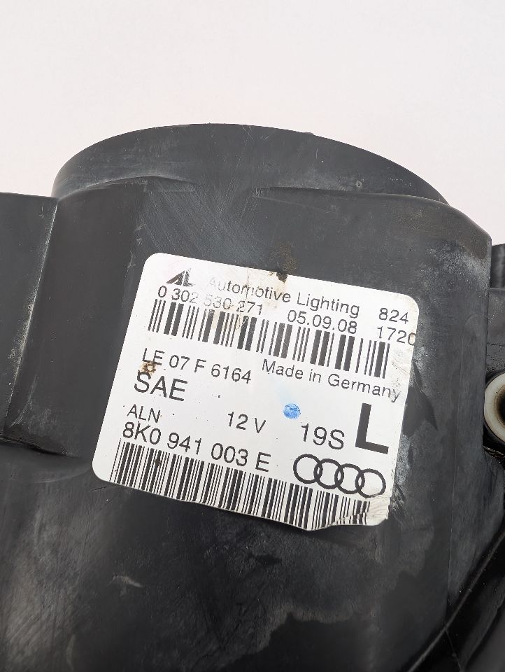 2009 AUDI A4 4cyl Gasoline Turbo 2.0 Left HEADLAMP ASSEMBLY - 357296 — photo 4