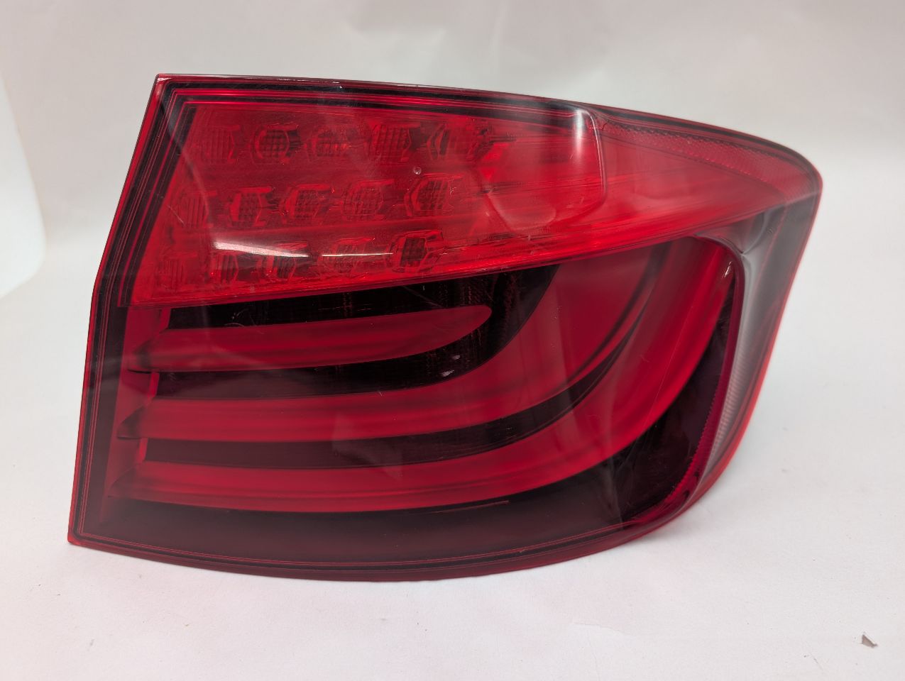 2013 BMW 550i 8cyl Gasoline Turbo 4.4 Right TAIL LAMP - 357442 — photo 1