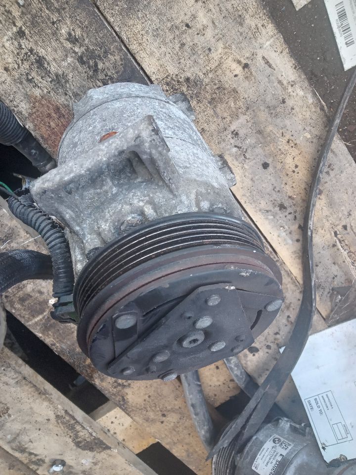 2009 PONTIAC G6 4cyl Gasoline 2.4 AC COMPRESSOR - 357665 — photo 2
