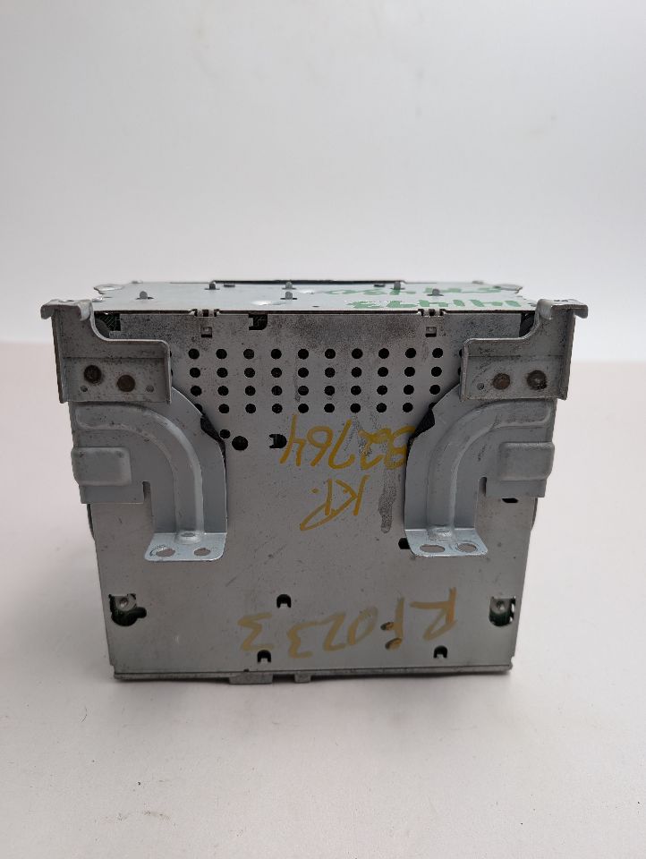 2011 INFINITI G37 6cyl Gasoline 3.7 Radio Audio - 357954 — photo 6