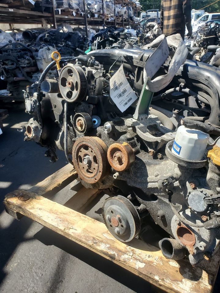 2011 SUBARU FORESTER 4cyl Gasoline 2.5 DOHC ENGINE ASSEMBLY - 358021 — photo 3