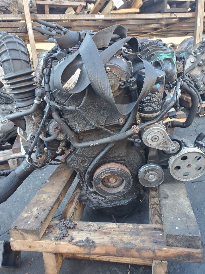 2012 AUDI A4 4cyl Gasoline Turbo 2.0 ENGINE ASSEMBLY - 358038 — photo 3