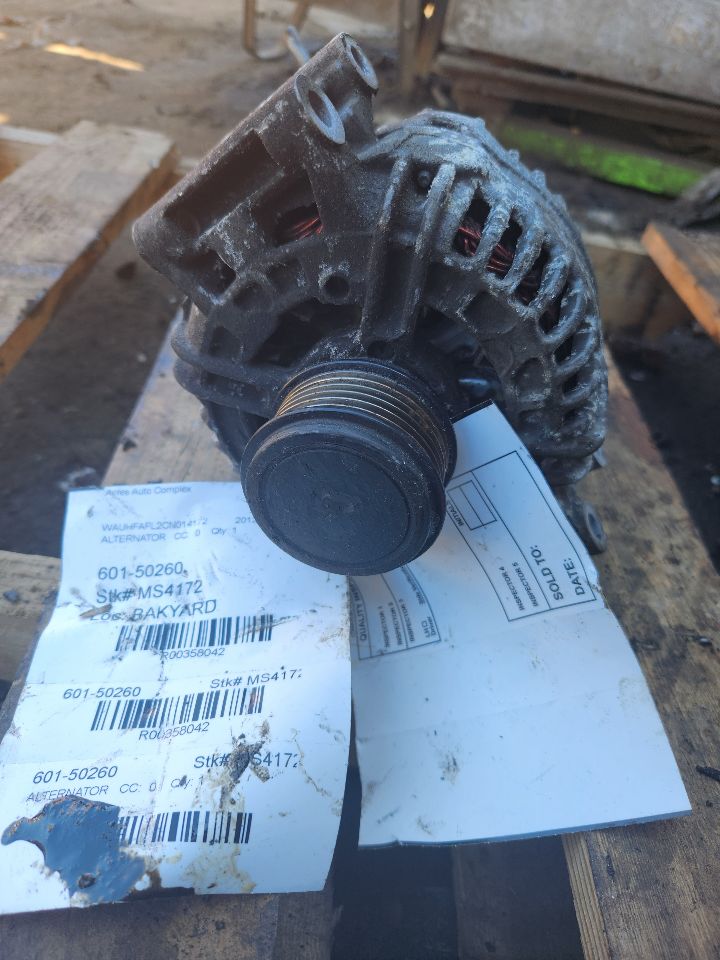 2012 AUDI A4 4cyl Gasoline Turbo 2.0 ALTERNATOR - 358042 — photo 1