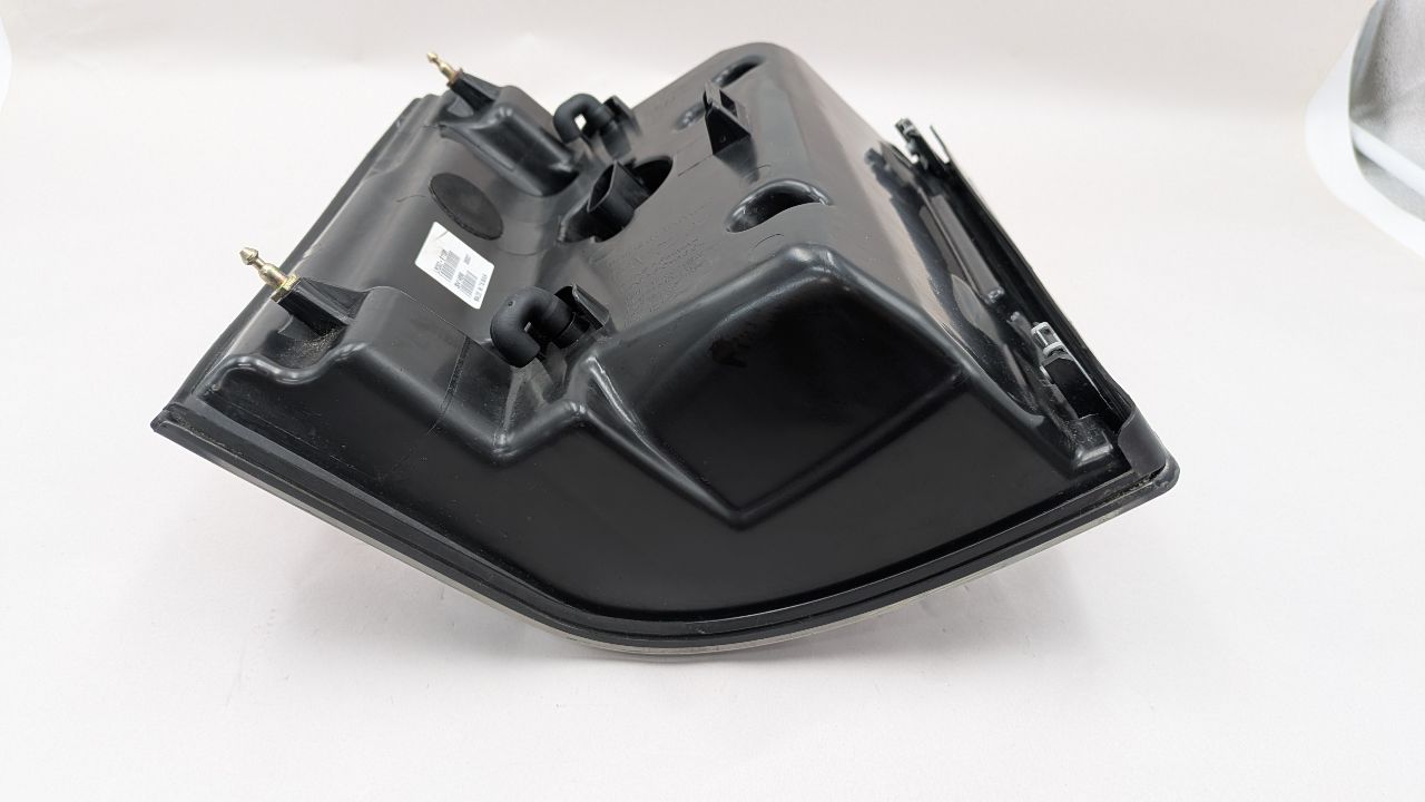 2010 LAND ROVER RANGE ROVER 8cyl Gasoline 5.0 Right TAIL LAMP - 358328 — photo 7