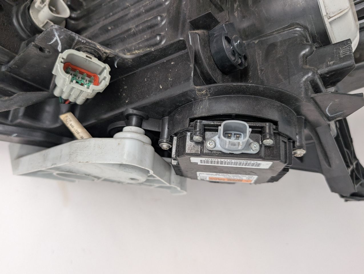2016 INFINITI QX60 6cyl Gasoline 3.5 Right HEADLAMP ASSEMBLY - 358332 — photo 7