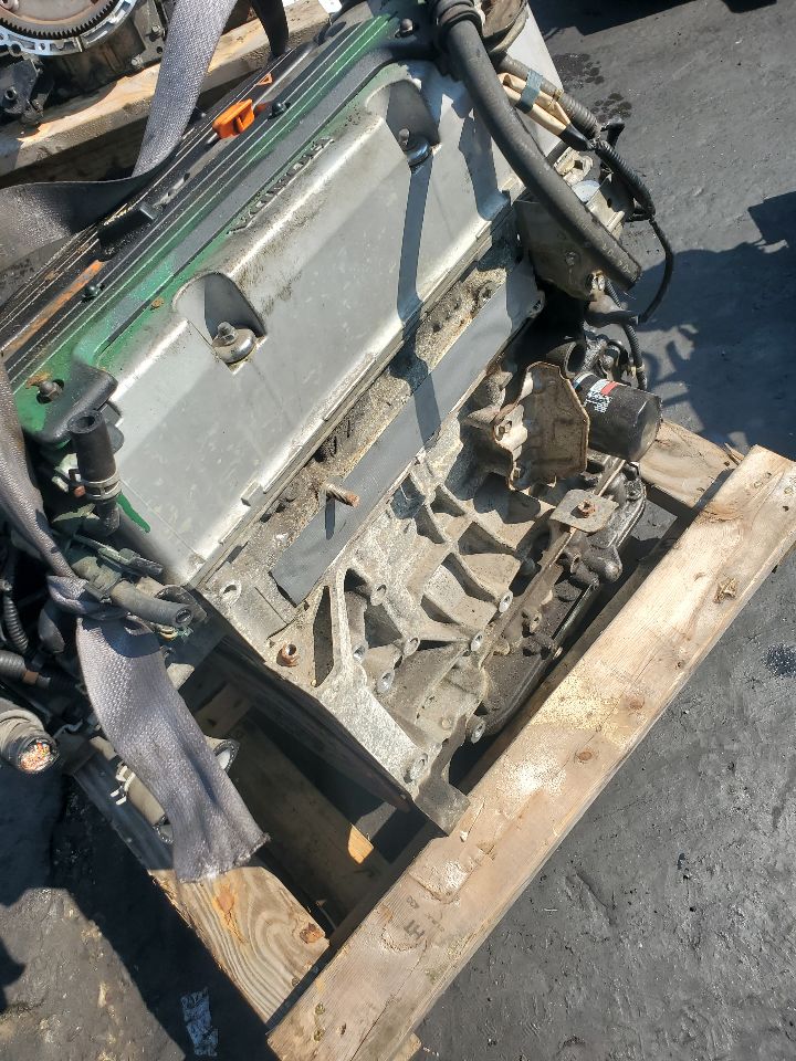 2004 HONDA ACCORD 4cyl Gasoline 2.4 VTEC ENGINE ASSEMBLY - 358415 — photo 3