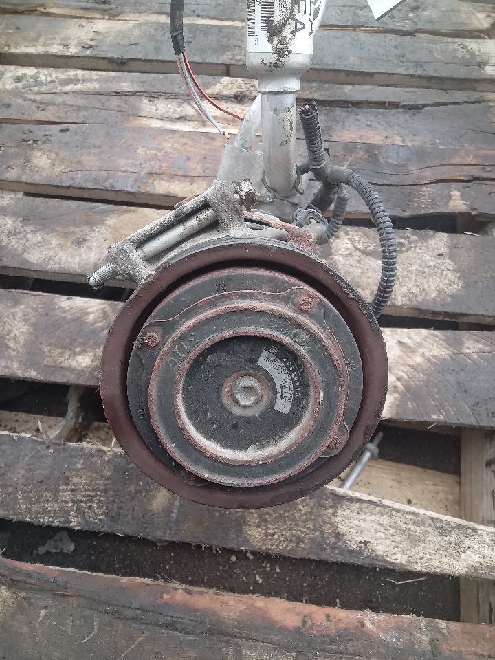 2012 CHEVROLET EQUINOX 4cyl Gasoline 2.4 AC COMPRESSOR - 358534 — photo 2