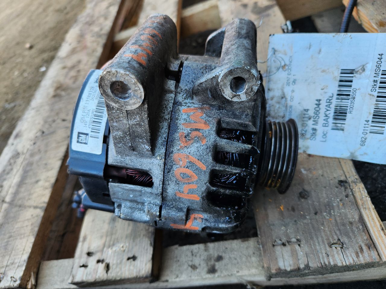 2017 CHEVROLET EQUINOX 4cyl Gasoline 2.4 AC COMPRESSOR - 358550 — photo 1