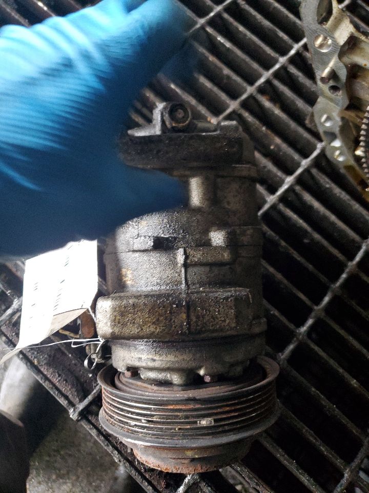 2011 DODGE JOURNEY 6 cyl Gas Flex Fuel 3.6 AC COMPRESSOR - 358872 — photo 2