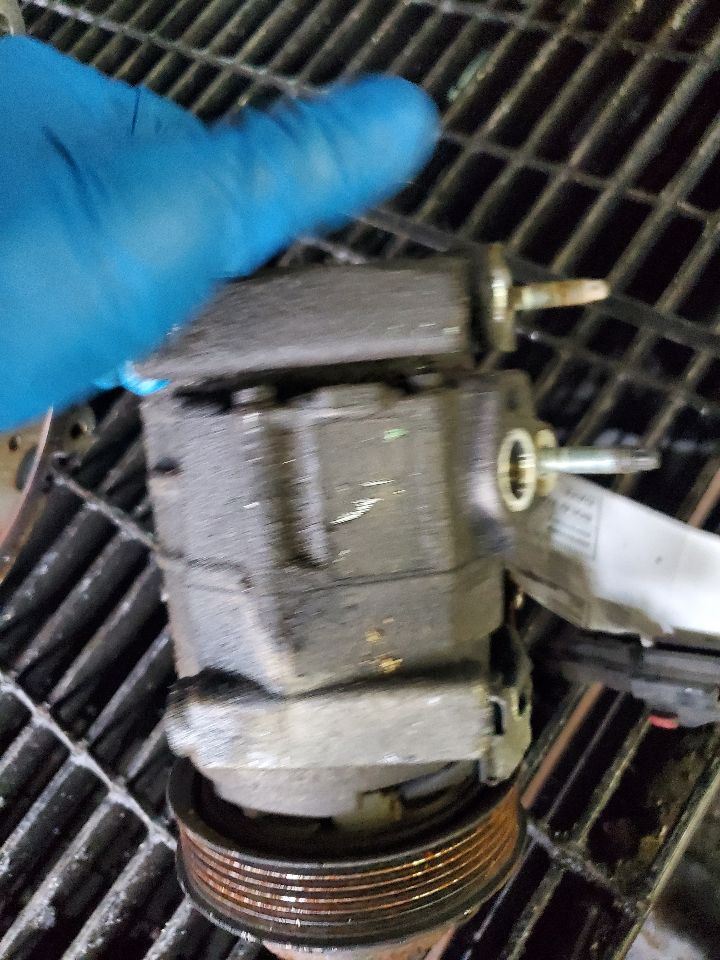2011 DODGE JOURNEY 6 cyl Gas Flex Fuel 3.6 AC COMPRESSOR - 358872 — photo 4