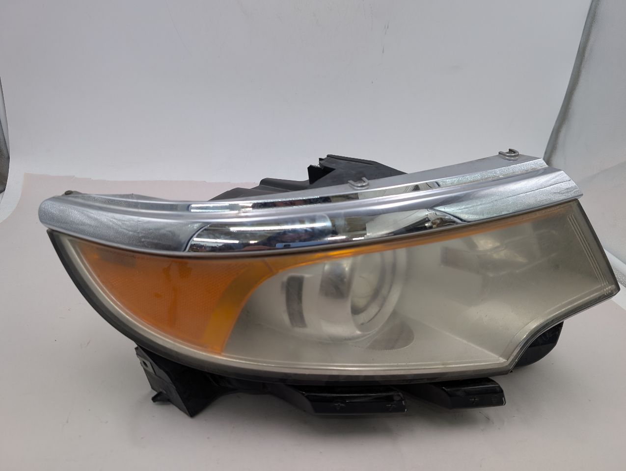2011 FORD EDGE 6cyl Gasoline 3.5 Right HEADLAMP ASSEMBLY - 359109