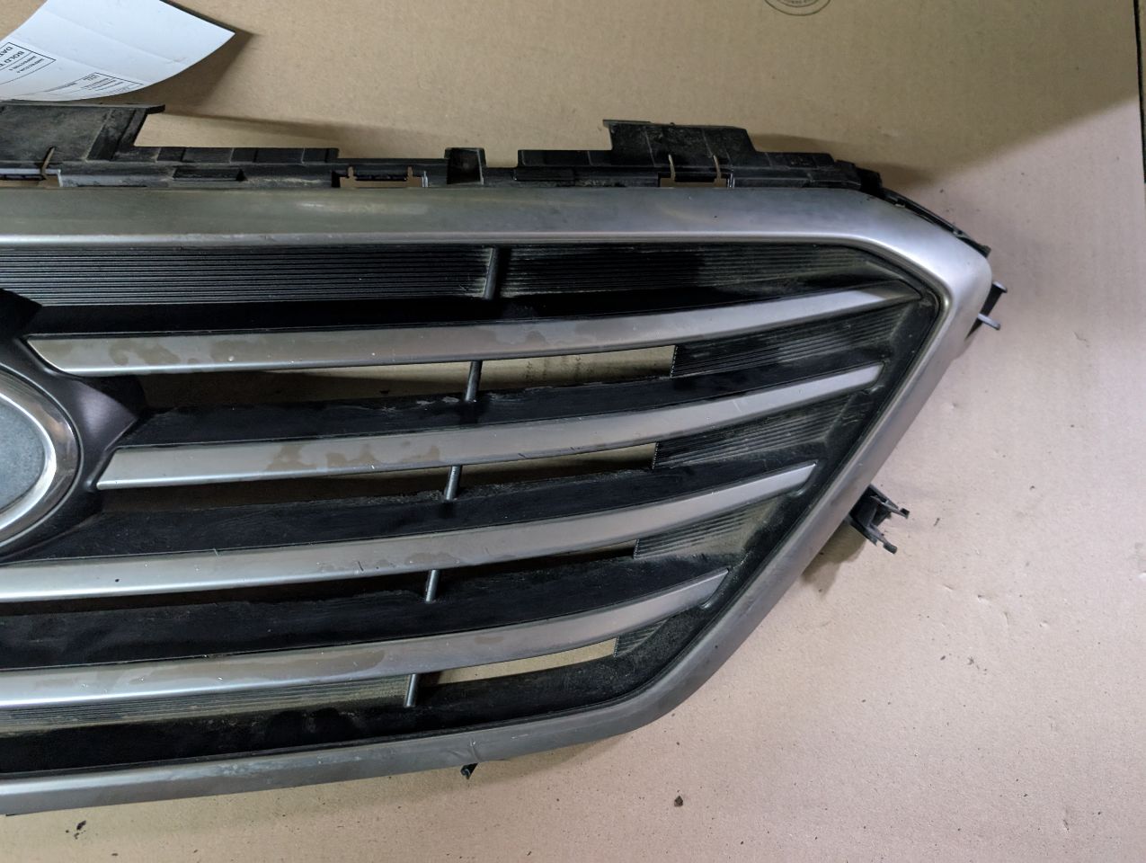 2015 HYUNDAI SONATA GRILLE - 359210 — photo 6