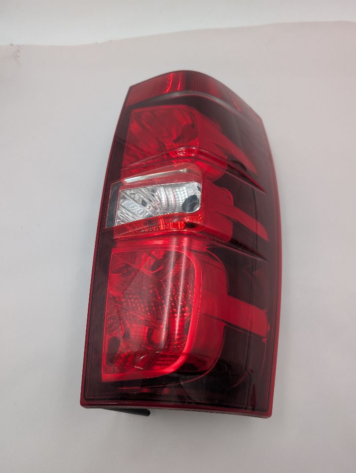 2009 CHEVROLET TAHOE 8cyl Gasoline 5.3 FLEX Left TAIL LAMP - 359554