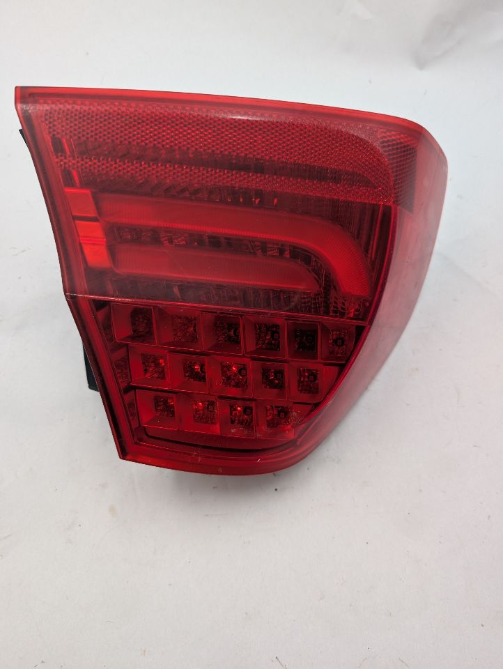 2011 BMW 328i 6cyl Gasoline 3.0 SULEV Left TAIL LAMP - 359676