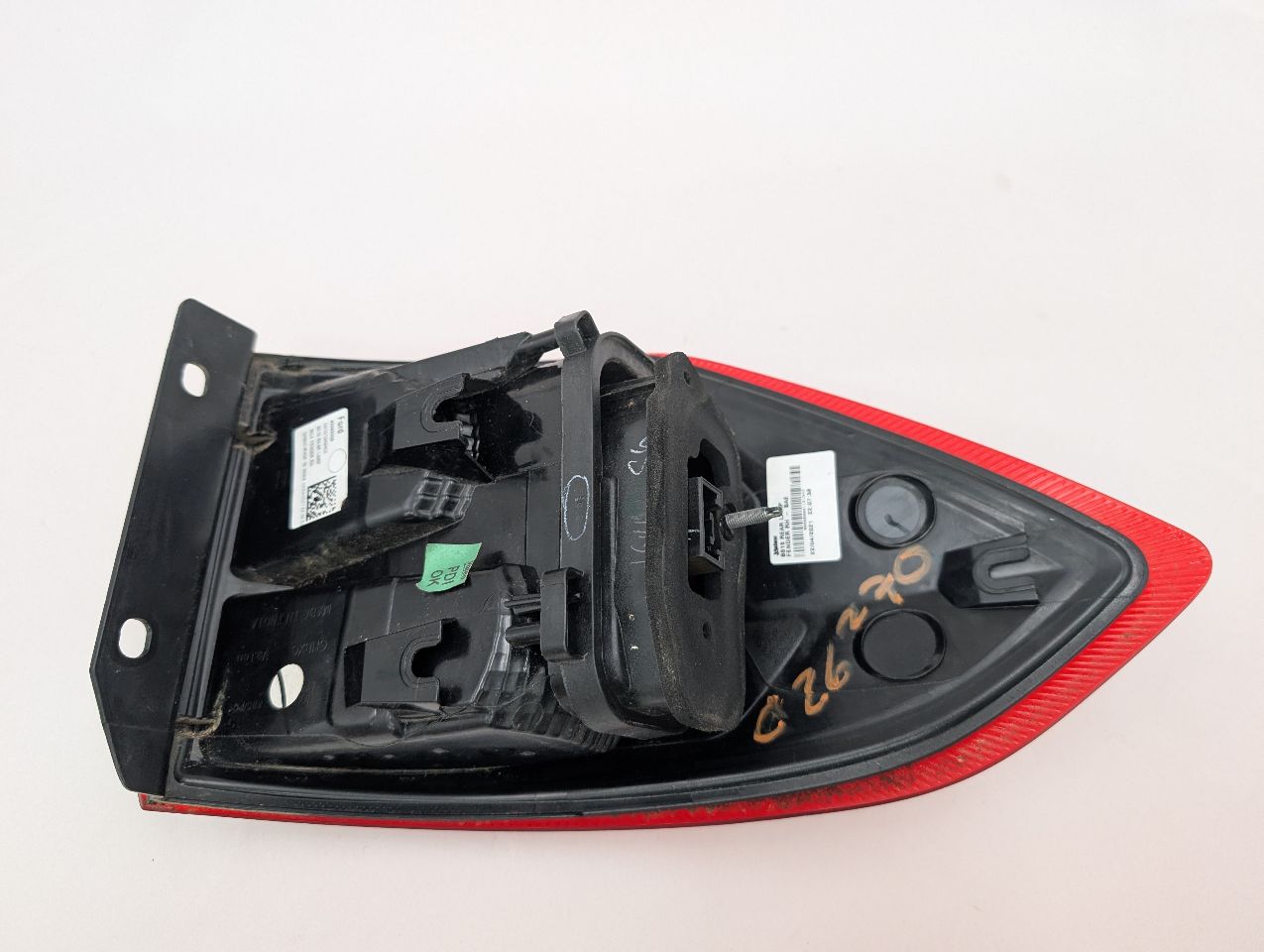 2021 FORD ECOSPORT 2.0L 4cyl Gasoline VVT Right TAIL LAMP - 359721 — photo 3