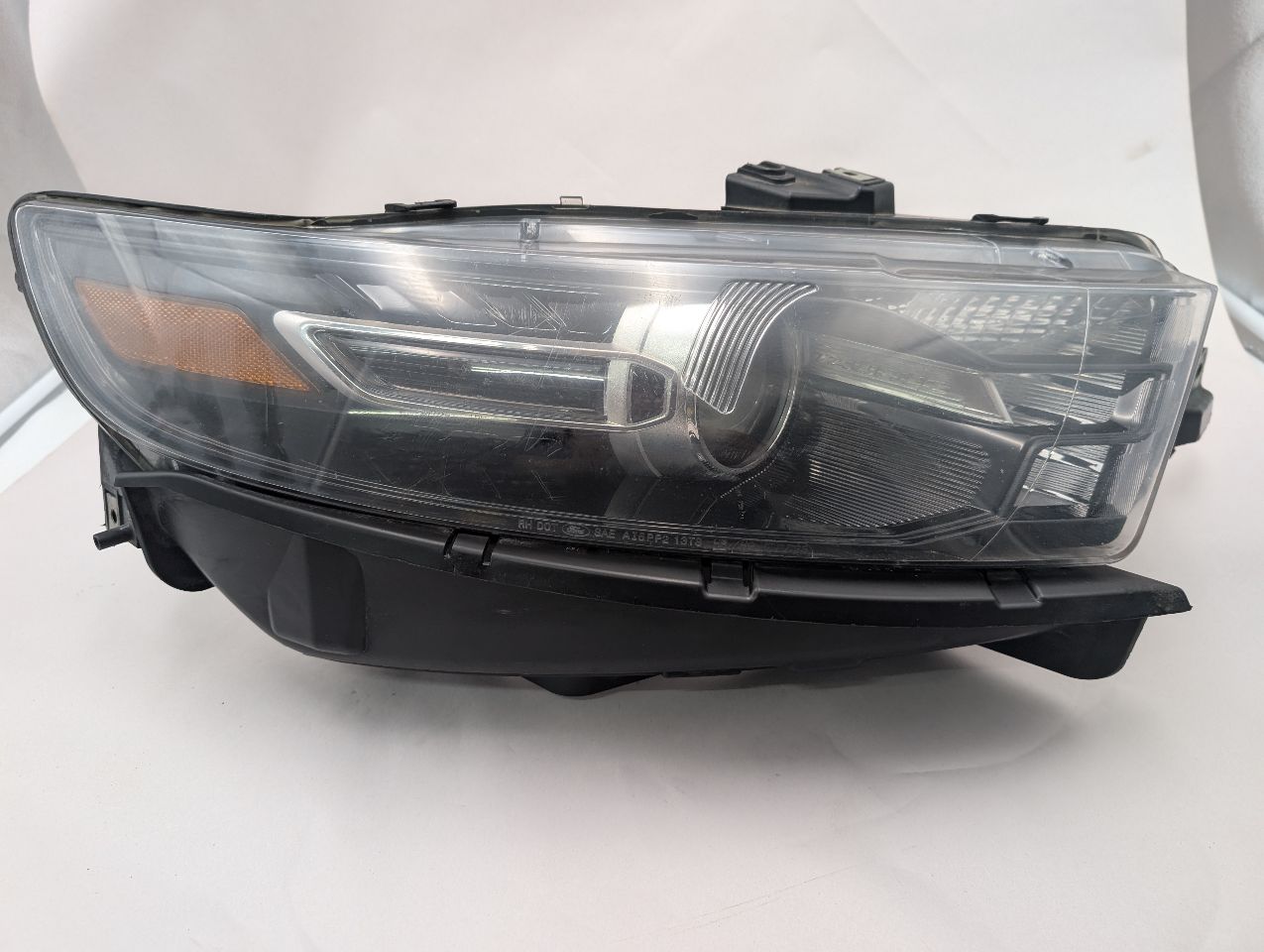 2017 FORD TAURUS 3.5L 6cyl Turbo Gasoline Right HEADLAMP ASSEMBLY - 359725