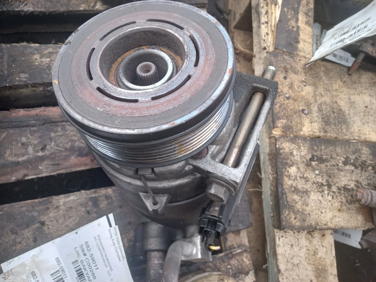 2006 INFINITI QX56 8cyl Gasoline 5.6 AC COMPRESSOR - 359765