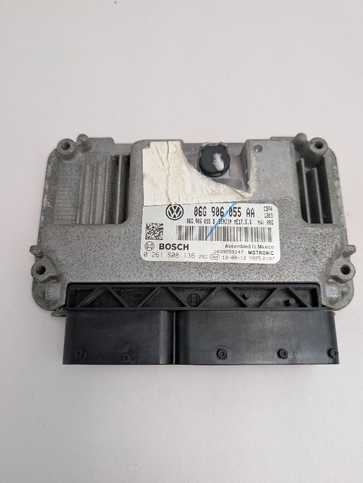 2013 VOLKSWAGEN JETTA 4cyl Gasoline 2.0 Eng/Motor Cont Mod - 360041 — photo 5
