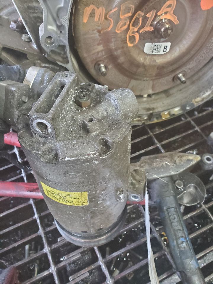 2015 FORD TRANSIT CONNECT 2.5L 4cyl Gasoline AC COMPRESSOR - 360719 — photo 2