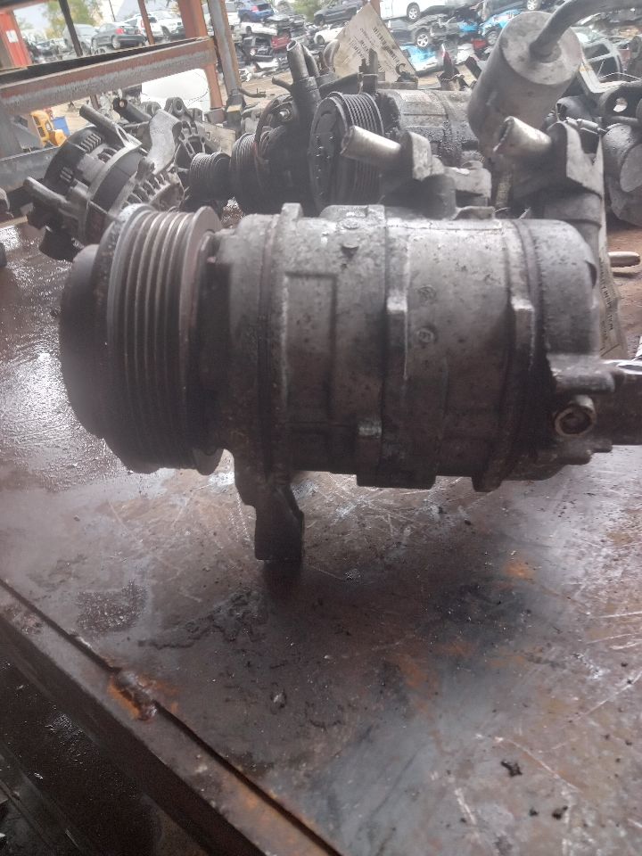 2011 CADILLAC CTS 6cyl Gasoline 3.0 AC COMPRESSOR - 360775 — photo 2