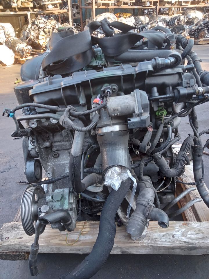 2011 AUDI A5 4cyl Gasoline Turbo 2.0 ENGINE ASSEMBLY - 361194 — photo 5